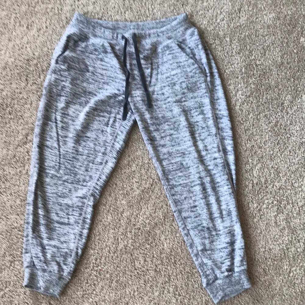 Athleta cropped joggers women’s size medium